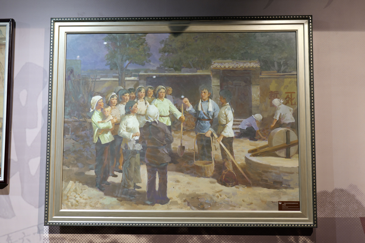 冉莊地道戰紀念館展陳的畫作“婦救會主任李桂芬動員青年婦女參與挖地道”。人民網 鄂智超攝